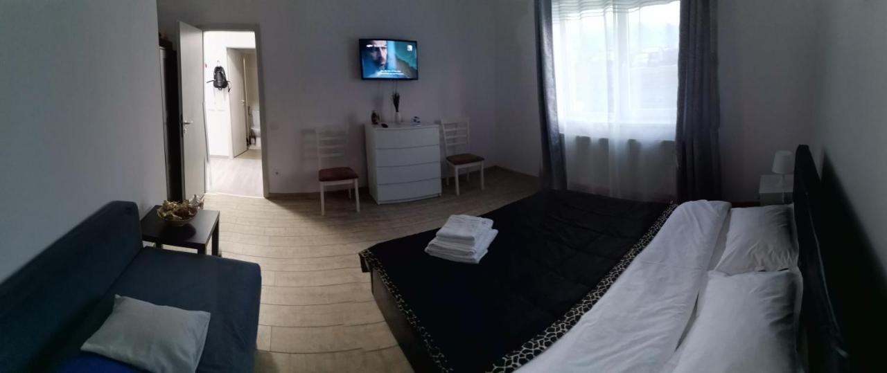 شقة Cazare Apartament Rasnov المظهر الخارجي الصورة