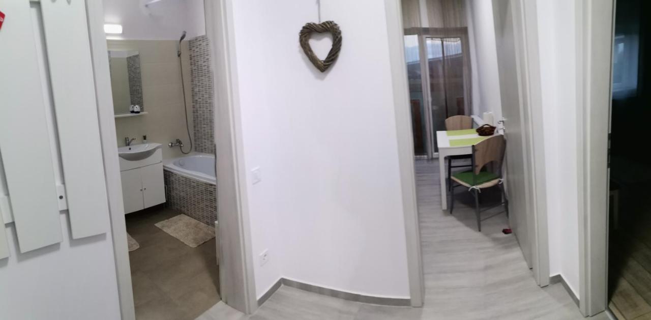 شقة Cazare Apartament Rasnov المظهر الخارجي الصورة